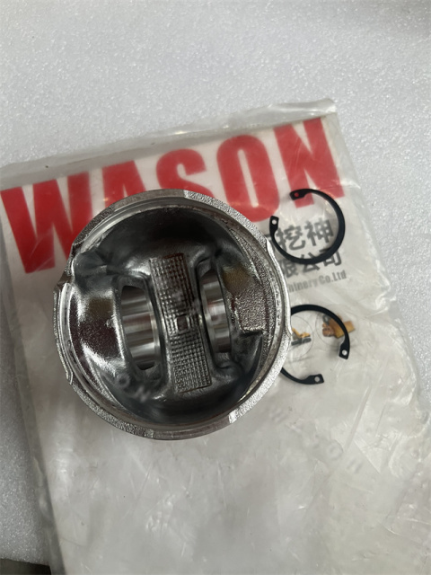 EC210B D6E   Excavator  Liner Kit