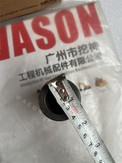 EC210B D6E   Excavator  Liner Kit