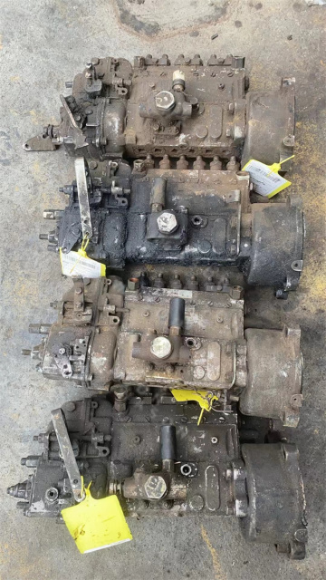 R215-5/7 D6BR/6D16 Fuel Pump  101607-9510