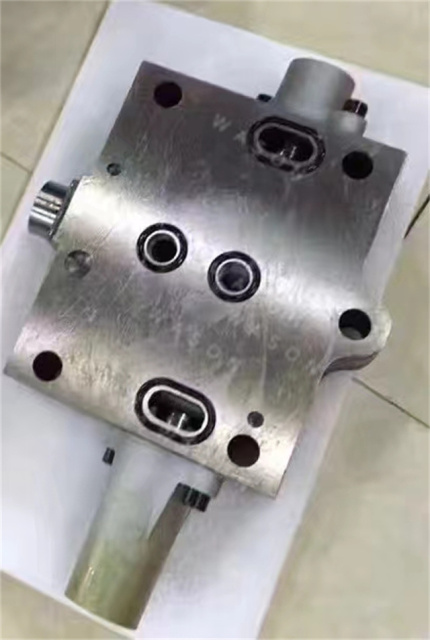 E320/E325/E330C/D E324/E326/E329/E336/E340D/D2 Breaker Valve Hammer Valve 308-4747