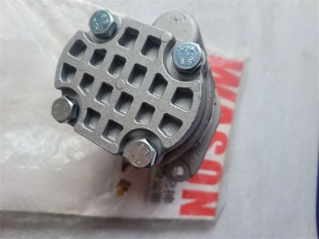 Gear Pump Charge Pumps 9218004 for HPV091 Pilot Pump Excavator EX100 EX120 EX200-2 Hydraulic Parts 307002-4640