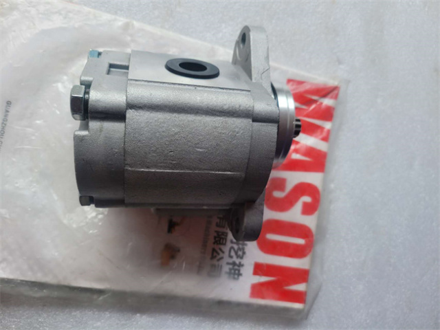 Gear Pump Charge Pumps 9218004 for HPV091 Pilot Pump Excavator EX100 EX120 EX200-2 Hydraulic Parts 307002-4640