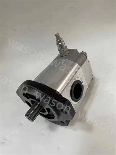 31NB-30020 Hydraulic Gear Pump R450 R455 R500 R510 R480-9S R520-9S