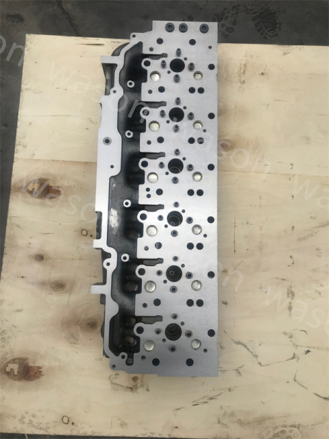 C9 Cylinder Head Assy 252-8439 For CAT 2290 2390 2391 2491 2590