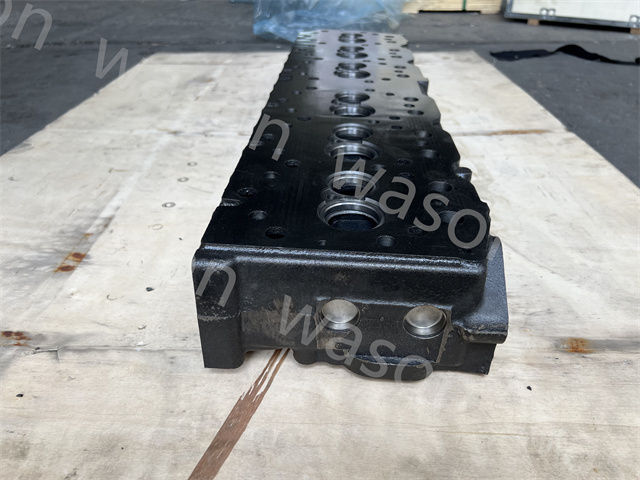 D06FR SY245H SY265C Cylinder Head Assy 32R01-01020/32R11-00010