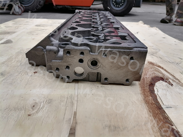 C7.1  Cylinder Head Assy T418502 T412023