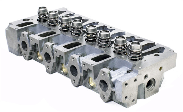 D4E Cylinder Head Assy