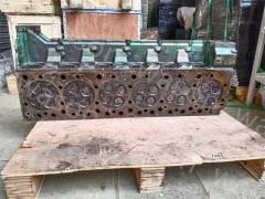 D13D Cylinder Head Assembly