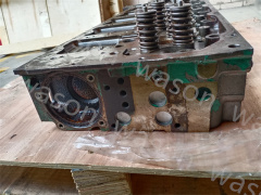 D13D Cylinder Head Assembly