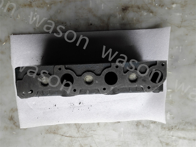 D950 Cylinder Head Assembly