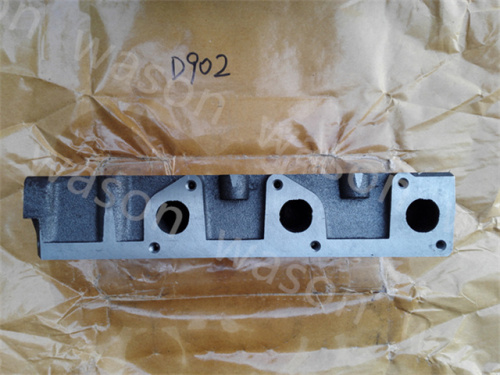 D902 Cylinder Head Assembly