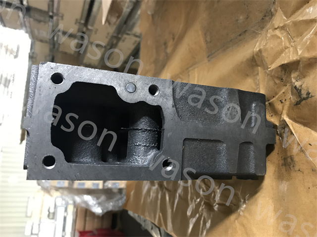 D1402 Cylinder Head Assembly