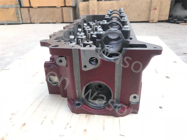 J05E Cylinder Head Assembly