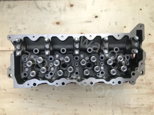 J05E Cylinder Head Assembly