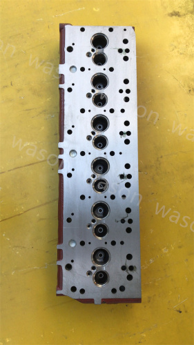 DB58  Cylinder Head DH220-5