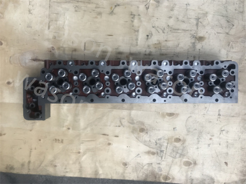 J08E SK330-8  Cylinder Head