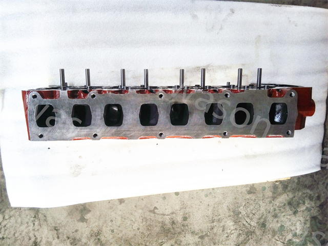 J05C Cylinder Head Assembly