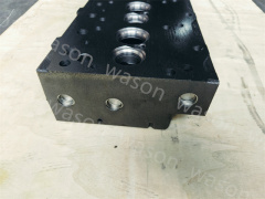 4D95 Engine Cylinder Head assembly without Preheat Plug