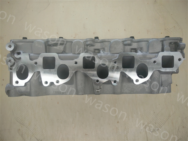 ZD30 908557 Engine Cylinder Head