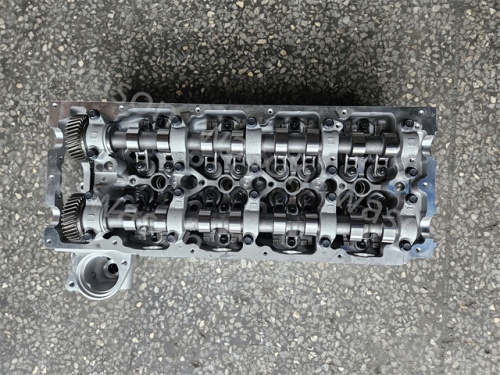 4JJ1-YQKJ Engine Cylinder Head assembly