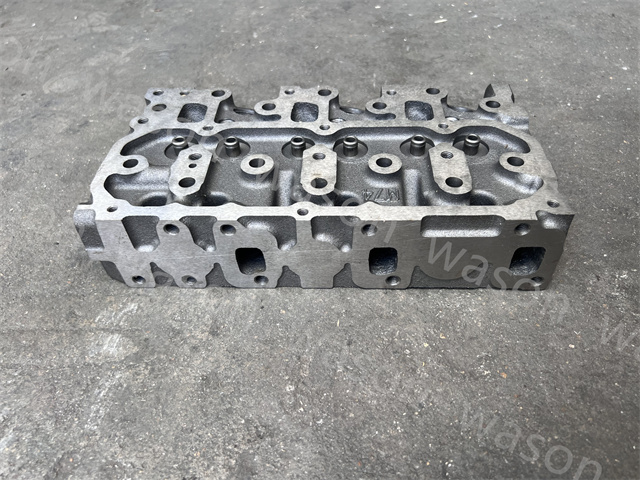 3TNM74 Engine Cylinder Head