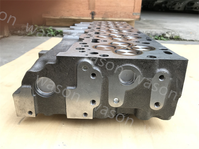 6CT Electronic Fuel Injection Engine Cylinder Head assembly