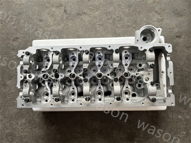 4JJ1-YQKJ Engine Cylinder Head assembly