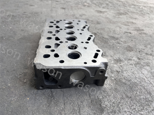 3TNM74 Engine Cylinder Head