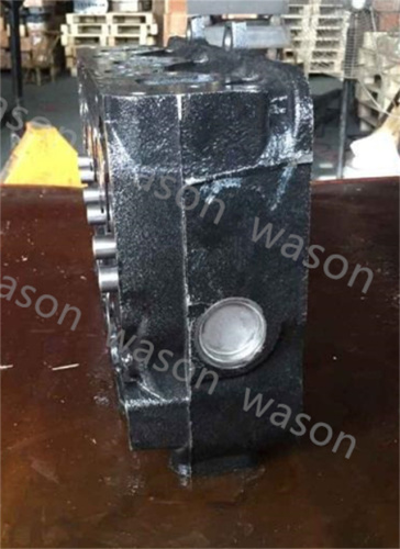 PE6T Cylinder Head