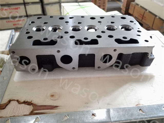 D722 Cylinder Head Assembly