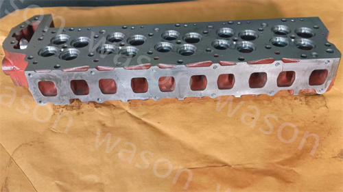 J07C Cylinder Head assembly