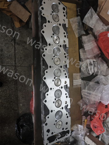 6SD1 Cylinder Head assembly