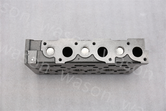 D1102 Cylinder Head assembly