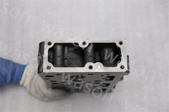 D1102 Cylinder Head assembly