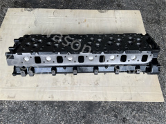 6HK1Direct Injection Cylinder Head assembly