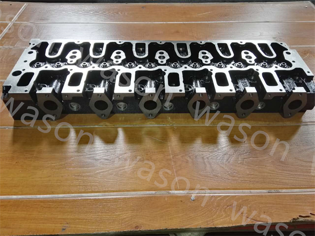 D6D 6M2012 Cylinder Head Assembly EC210B