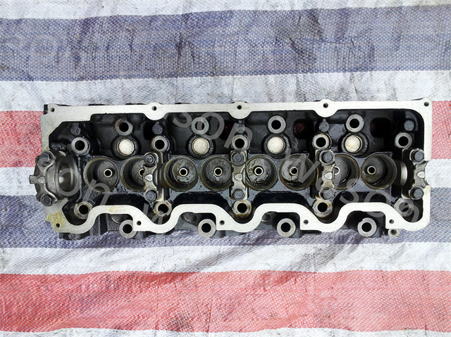 3L Cylinder Head assembly