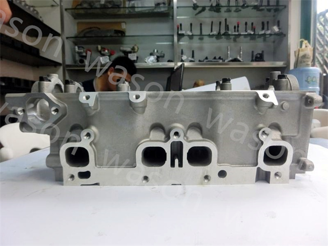 2E Cylinder Head assembly