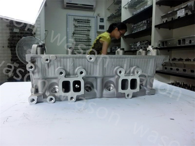 2E Cylinder Head assembly