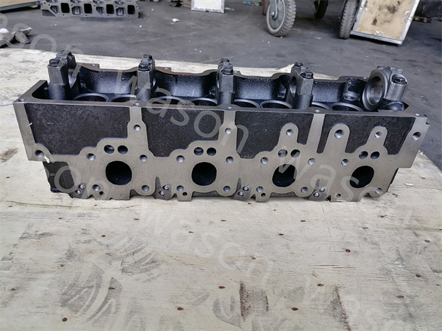 2L Cylinder Head assembly