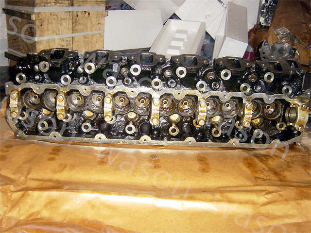 1HZ engine Cylinder Head assembly