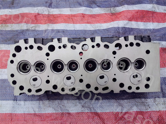 2L2 Cylinder Head assembly