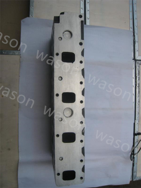 4BA1 Cylinder Head assembly