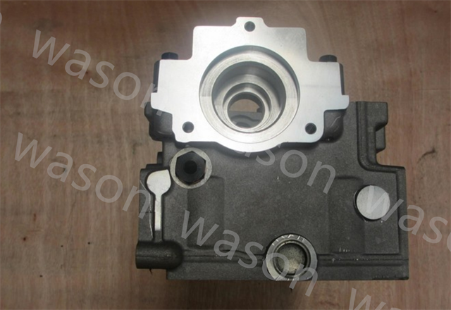 D4EB Cylinder Head Assembly