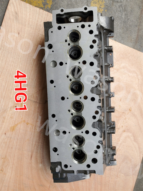 4HG1 Engine Cylinder Head assembly