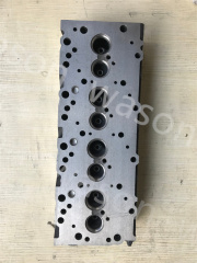 4JG1 Cylinder Head Assembly