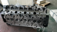 4HG1 Engine Cylinder Head assembly