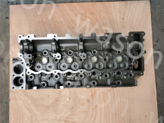 4HG1 Engine Cylinder Head assembly