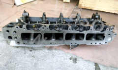 4HK1 Cylinder Head Assembly