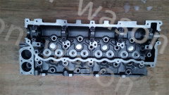 4HE1 Engine Cylinder Head assembly